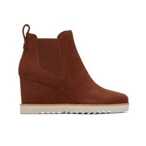 New & Authentic Toms Womens Maddie Boot size 7.5